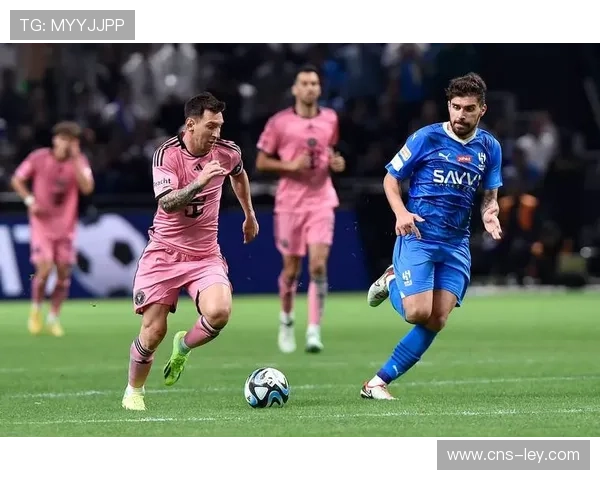 杜海勒亚冠大胜迪拜青年国民 阿尔贝托传射建功助队取胜 杜海勒亚冠大胜迪拜青年国民 阿尔贝托传射建功助队取胜