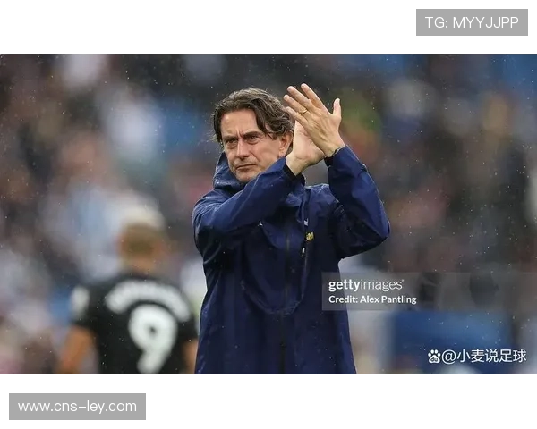 热刺主场平局，球迷不满情绪升级