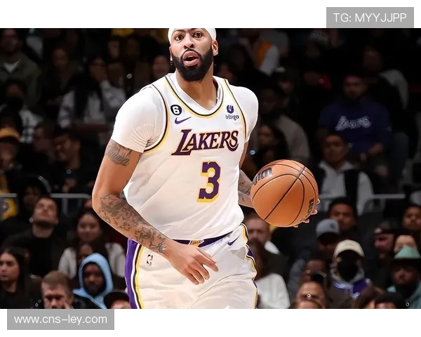 浓眉拒绝手术选择保守治疗，独行侠重启交易谈判