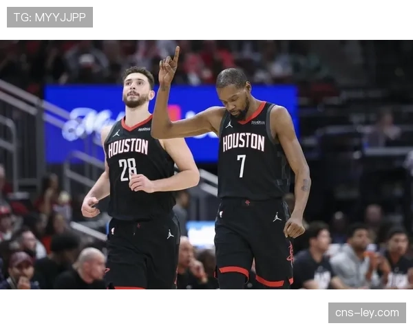 明日焦点战：火箭主场迎战勇士，将决定西部最后一个附加赛名额归属